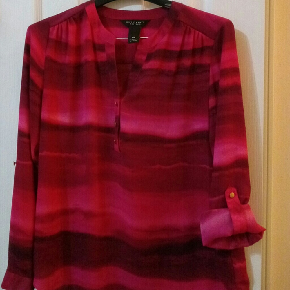 Blouse in shades of pink to burgundy